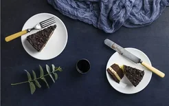 慢性咽炎可以吃巧克力蛋糕吗